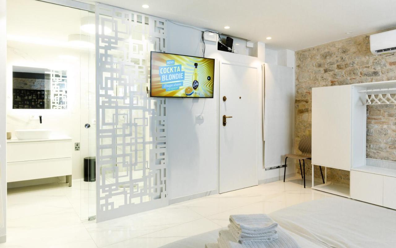 Palace Luxury Room Split Exterior photo
